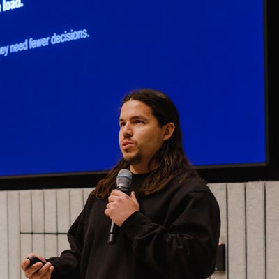 Javi Mendoza